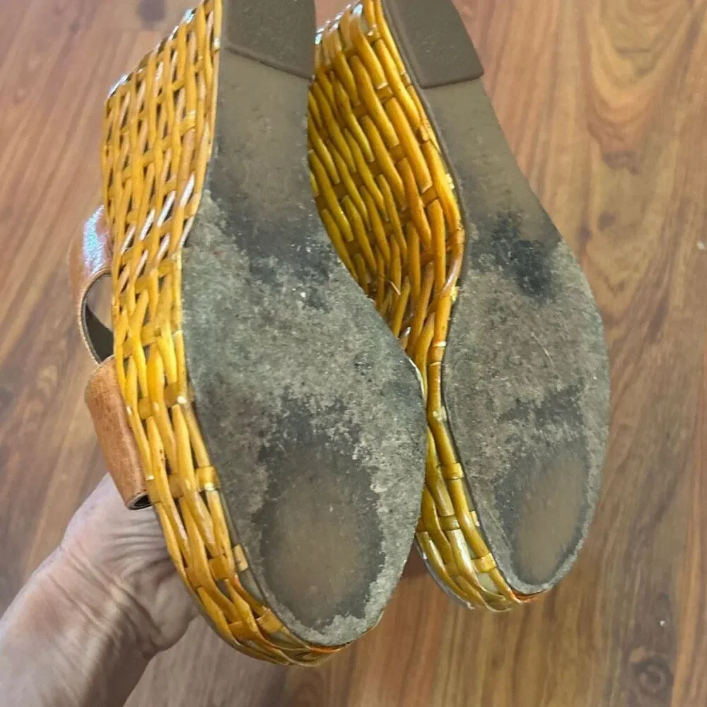 Charles Jourdan Paris rattan wedges size 5 (runs like a 6) brown
